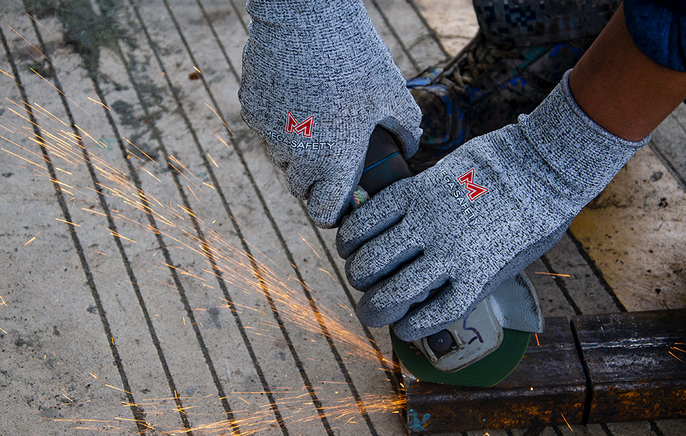 Cut-Resistant Gloves: Benefits And Limitations